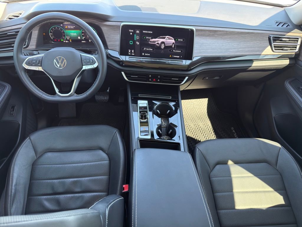 Used 2024 Volkswagen Atlas SEL AWD/4WD image 23