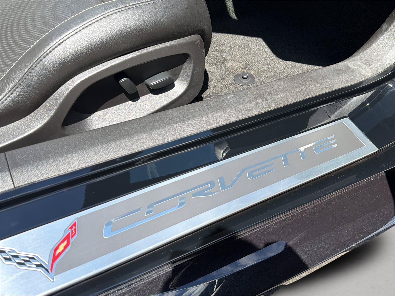 Used 2019 Chevrolet Corvette Grand Sport w/ Carbon Flash Badge Package RWD image 32