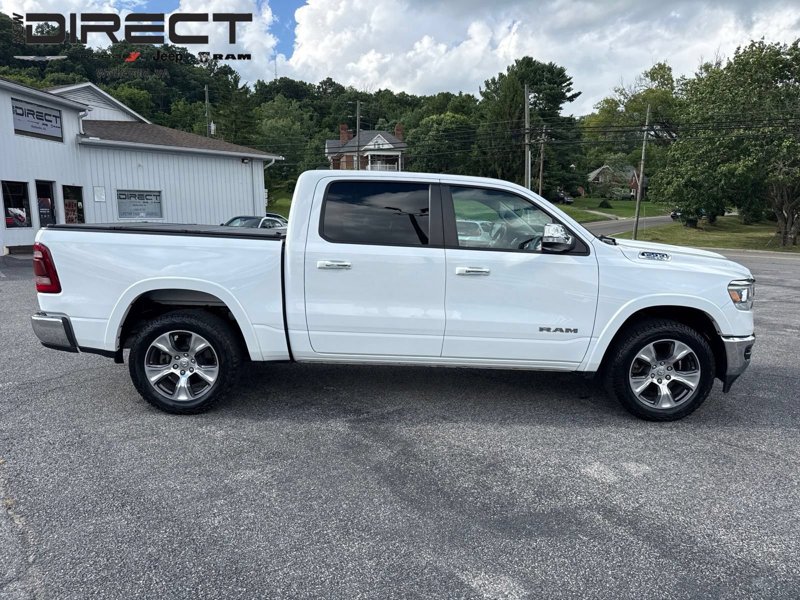 Used 2022 RAM 1500 Laramie AWD/4WD image 7