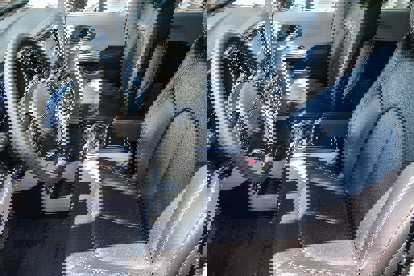 Used 2022 Chrysler Pacifica Touring-L w/ Uconnect Theater Family Group image 18