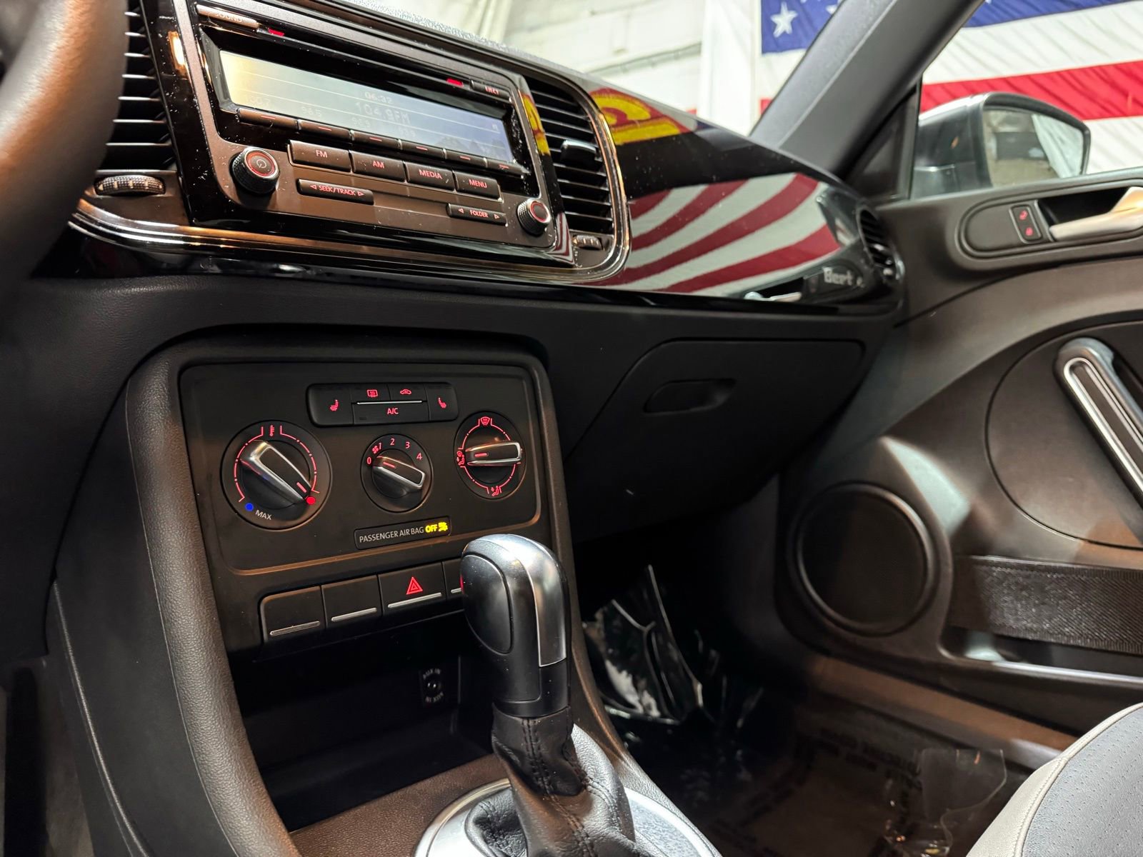 Used 2015 Volkswagen Beetle 1.8T image 20