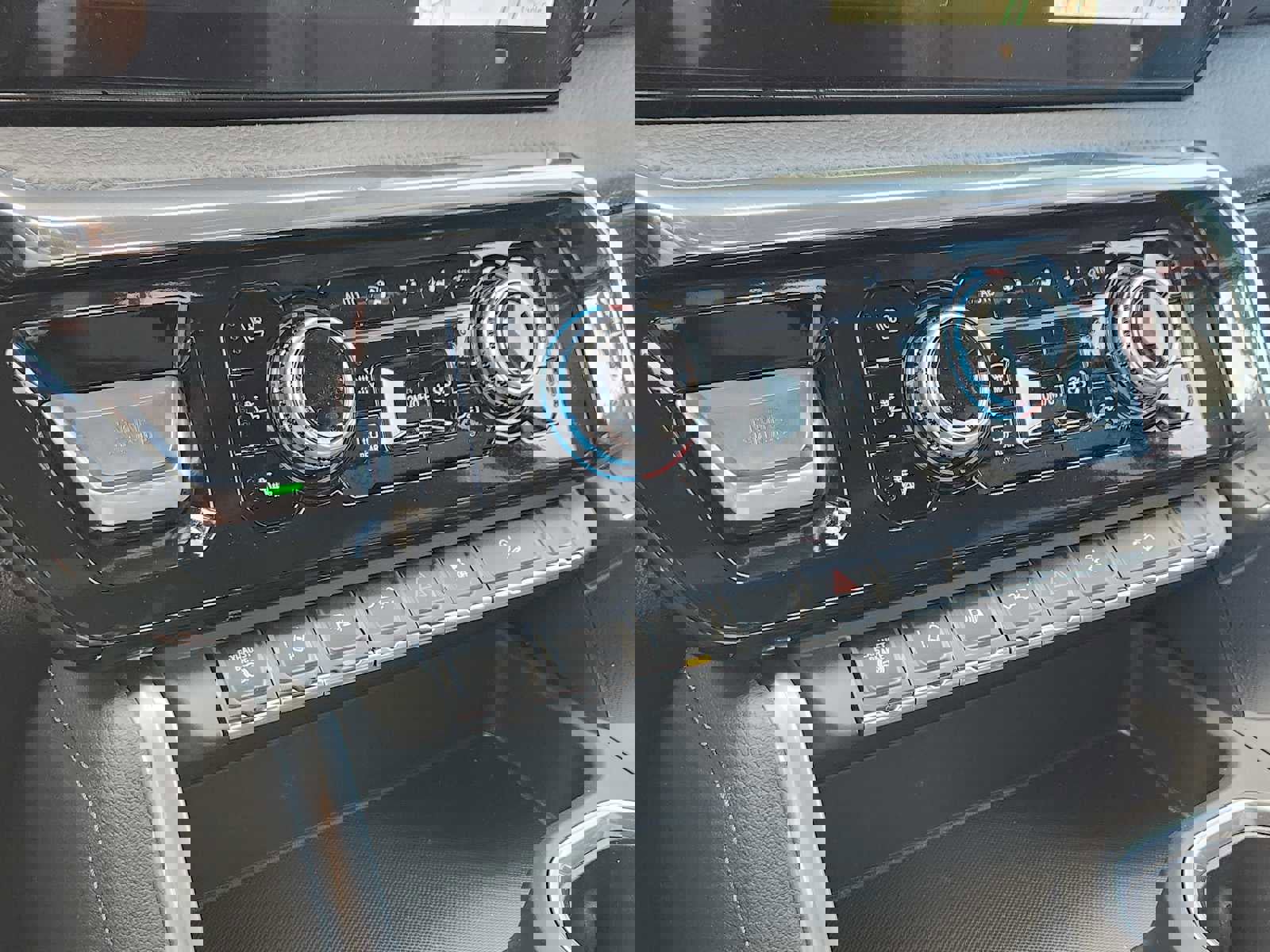 New 2026 GMC Sierra 2500 Denali w/ Denali Reserve Package image 22