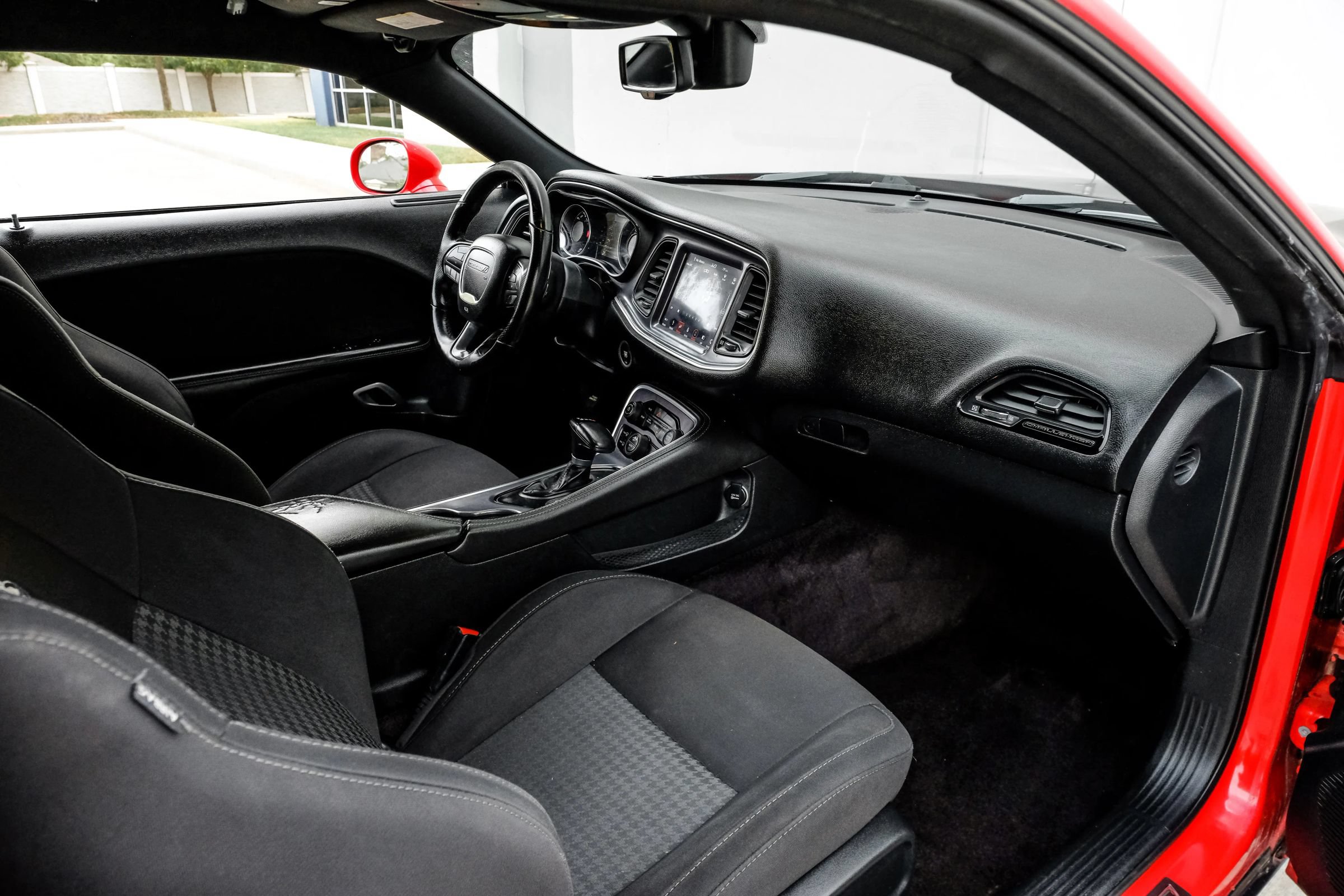 Used 2018 Dodge Challenger R/T Scat Pack w/ Dynamics Package RWD image 20