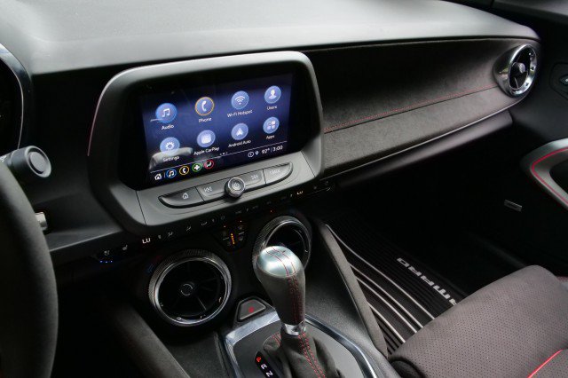 Used 2022 Chevrolet Camaro ZL1 RWD image 3