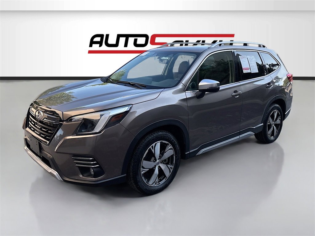 Used 2024 Subaru Forester Touring image 3