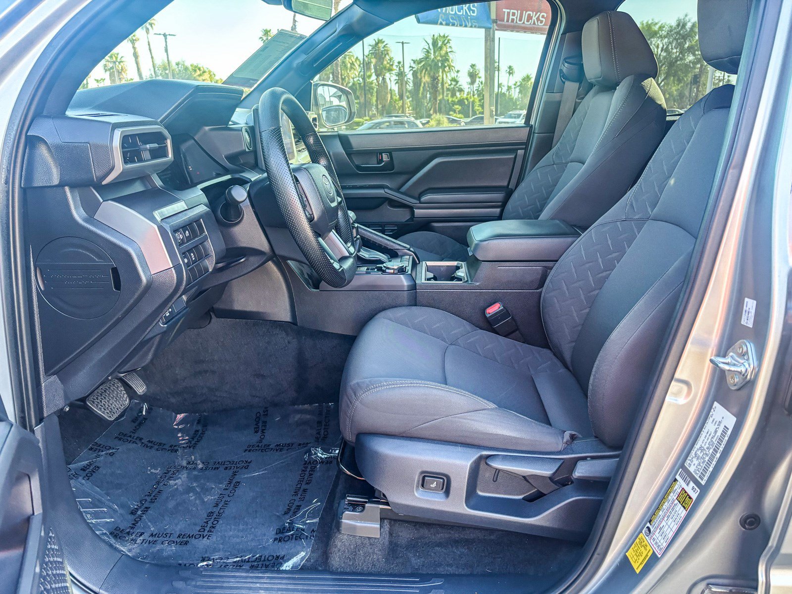 Used 2025 Toyota Tacoma SR5 AWD/4WD image 21