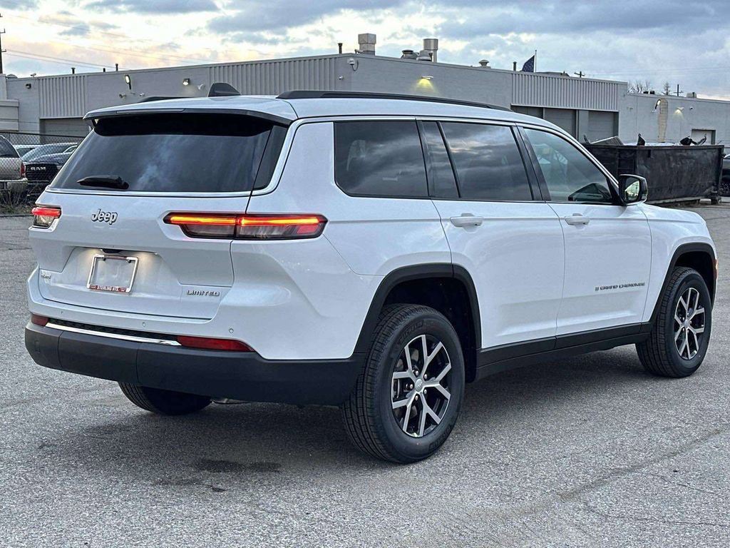 New 2025 Jeep Grand Cherokee L Limited image 3