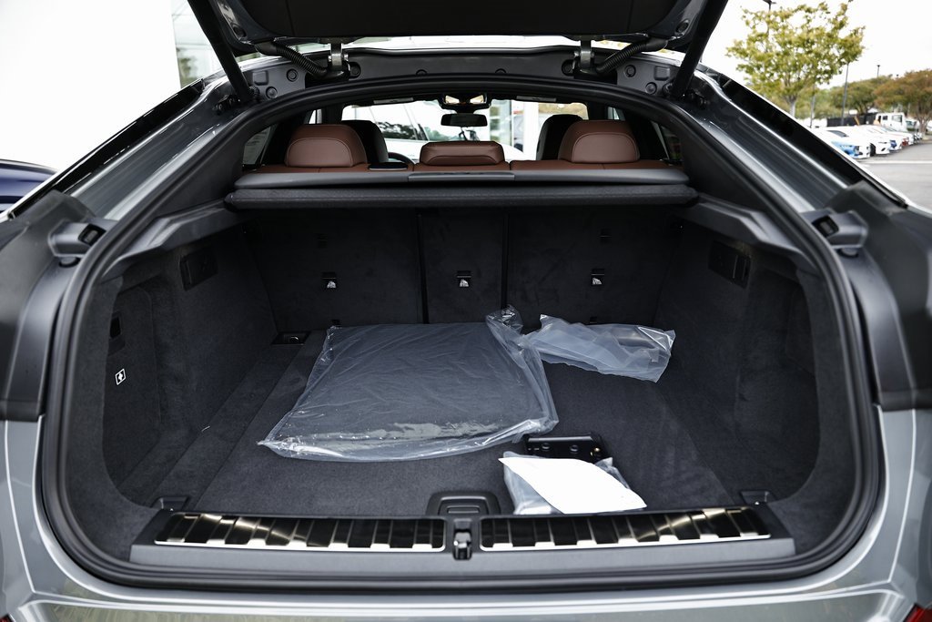 New 2026 BMW X6 xDrive40i w/ Premium Package image 30
