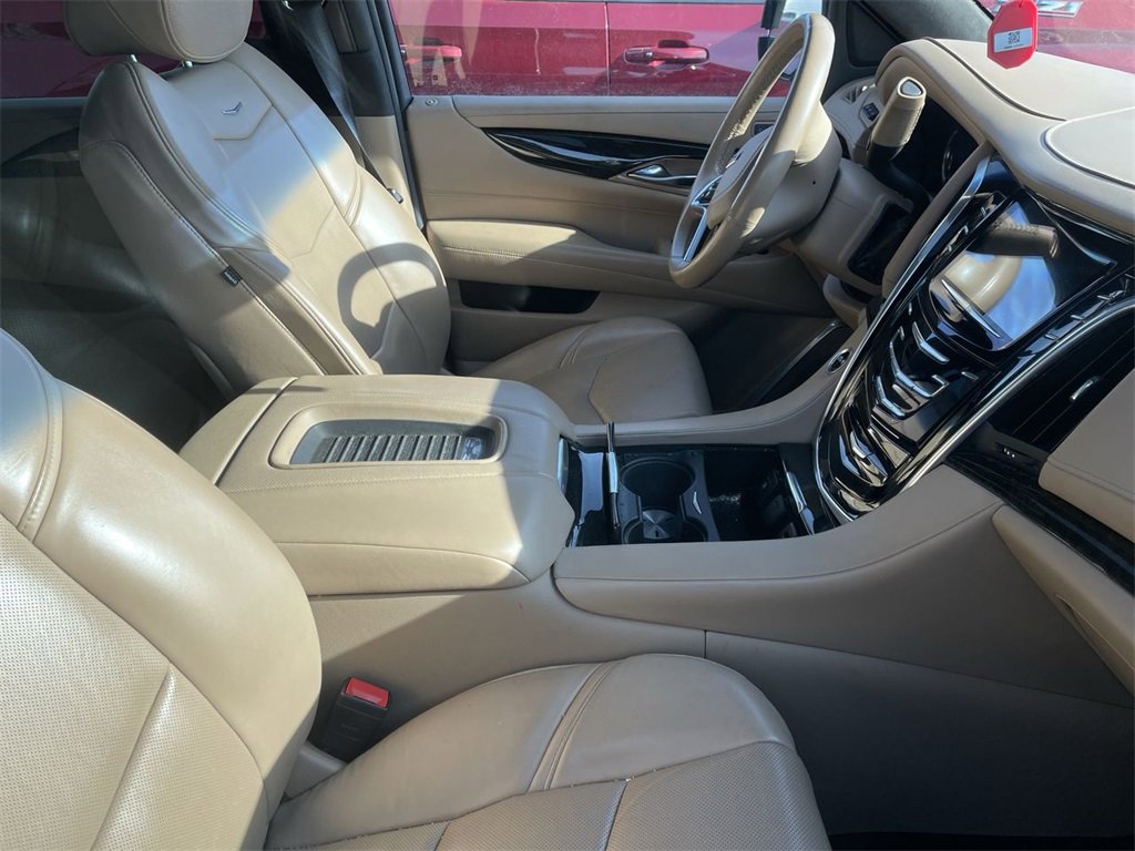 Used 2019 Cadillac Escalade ESV Platinum image 11