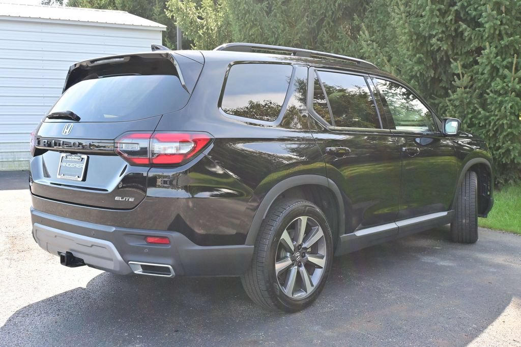 Used 2025 Honda Pilot Elite image 6