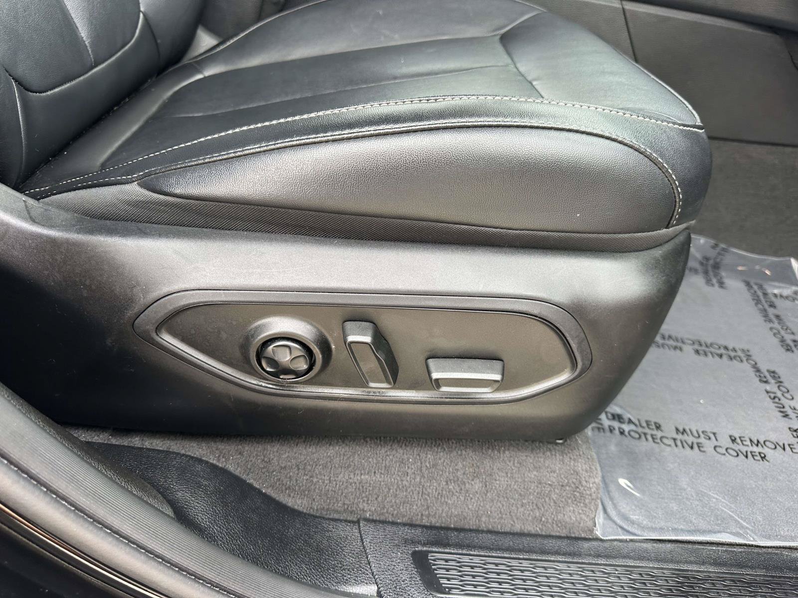 Used 2021 Jeep Grand Cherokee L Limited AWD/4WD image 30