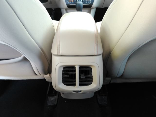 Used 2019 Jeep Cherokee Latitude w/ Popular Appearance Group FWD image 22