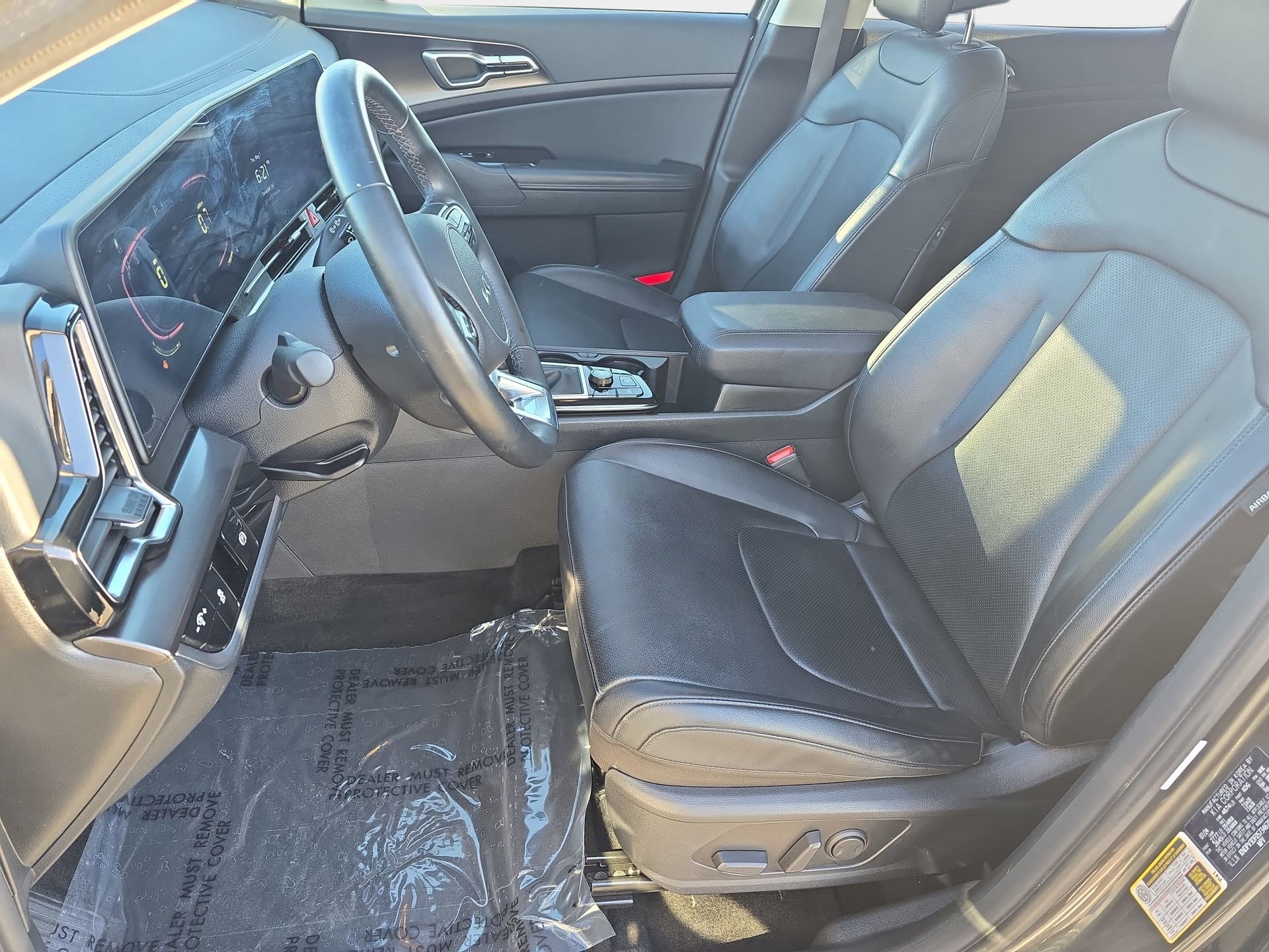 Used 2025 Kia Sportage EX FWD image 14