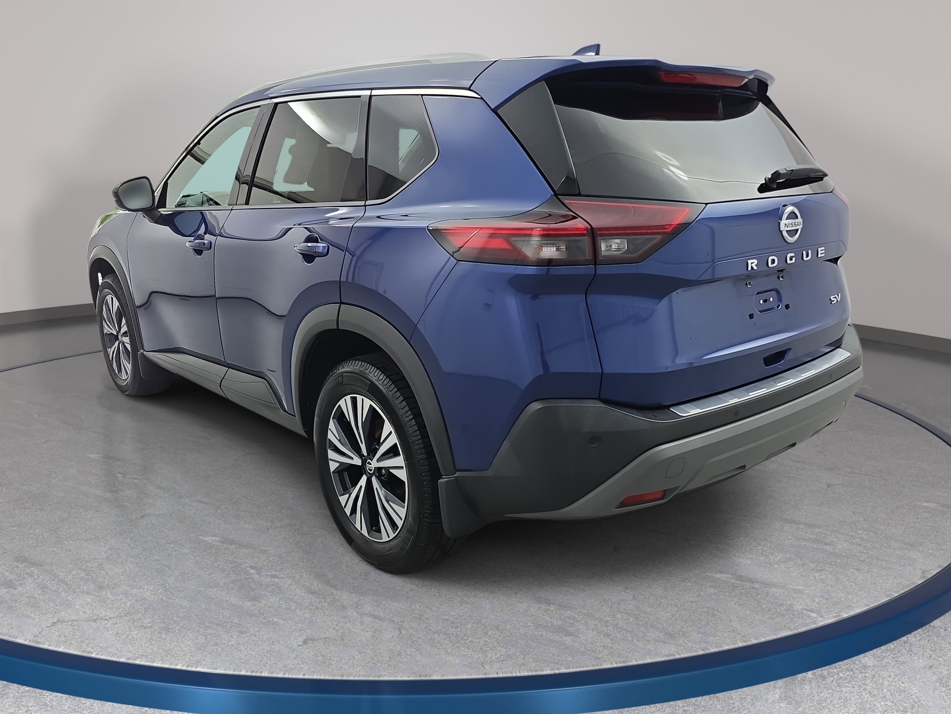 Certified 2021 Nissan Rogue SV w/ Premium Package FWD image 7