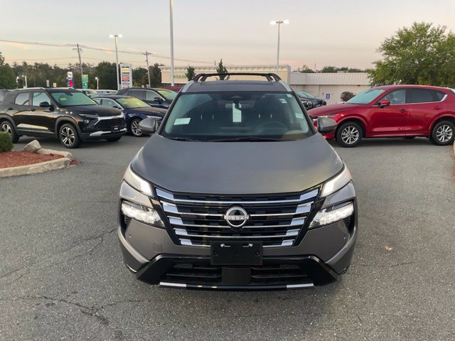 New 2026 Nissan Rogue Platinum AWD/4WD image 2