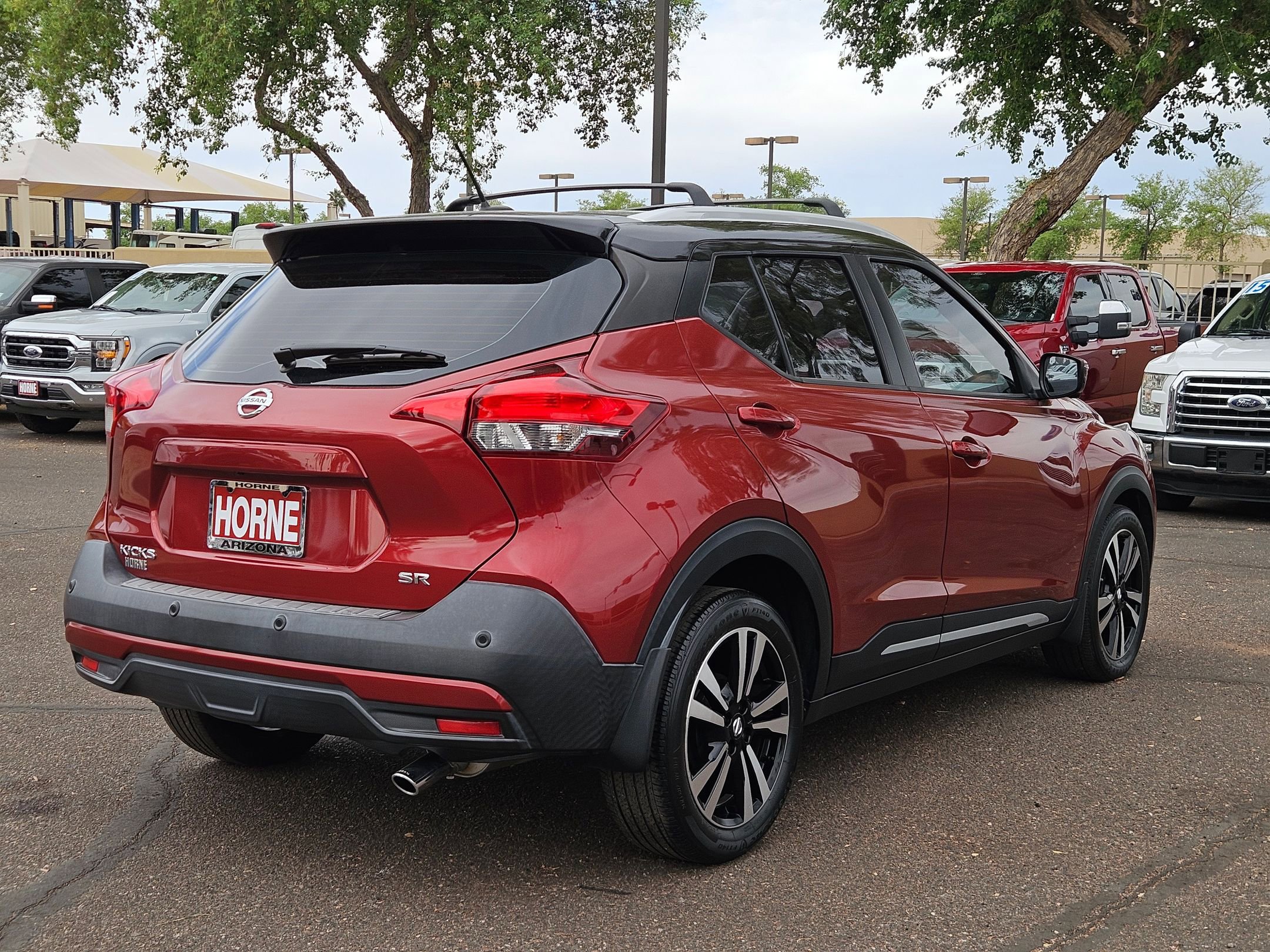 Used 2020 Nissan Kicks SR w/ SR Premium Package FWD image 5