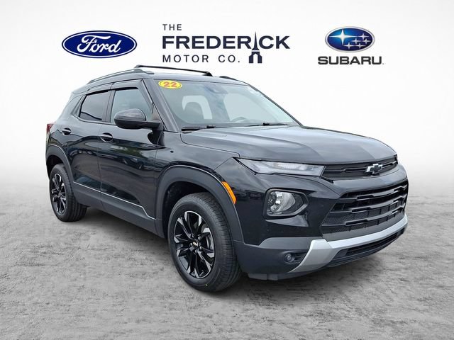 Used 2022 Chevrolet TrailBlazer LT w/ LPO, Blackout Package AWD/4WD image 3