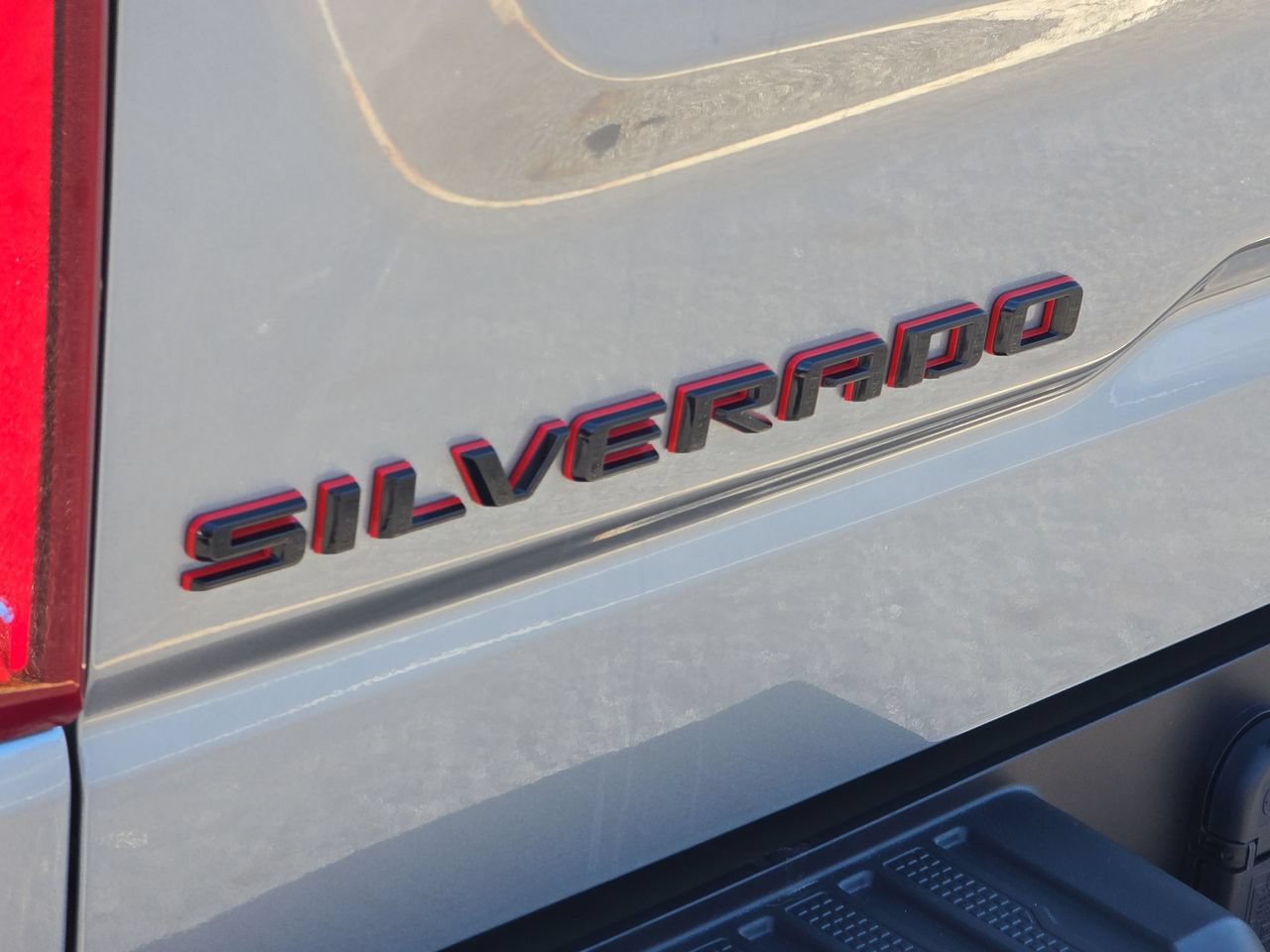 Certified 2025 Chevrolet Silverado 1500 RST w/ Redline Edition AWD/4WD image 34