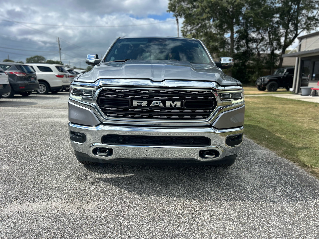 Used 2023 RAM 1500 Limited image 2