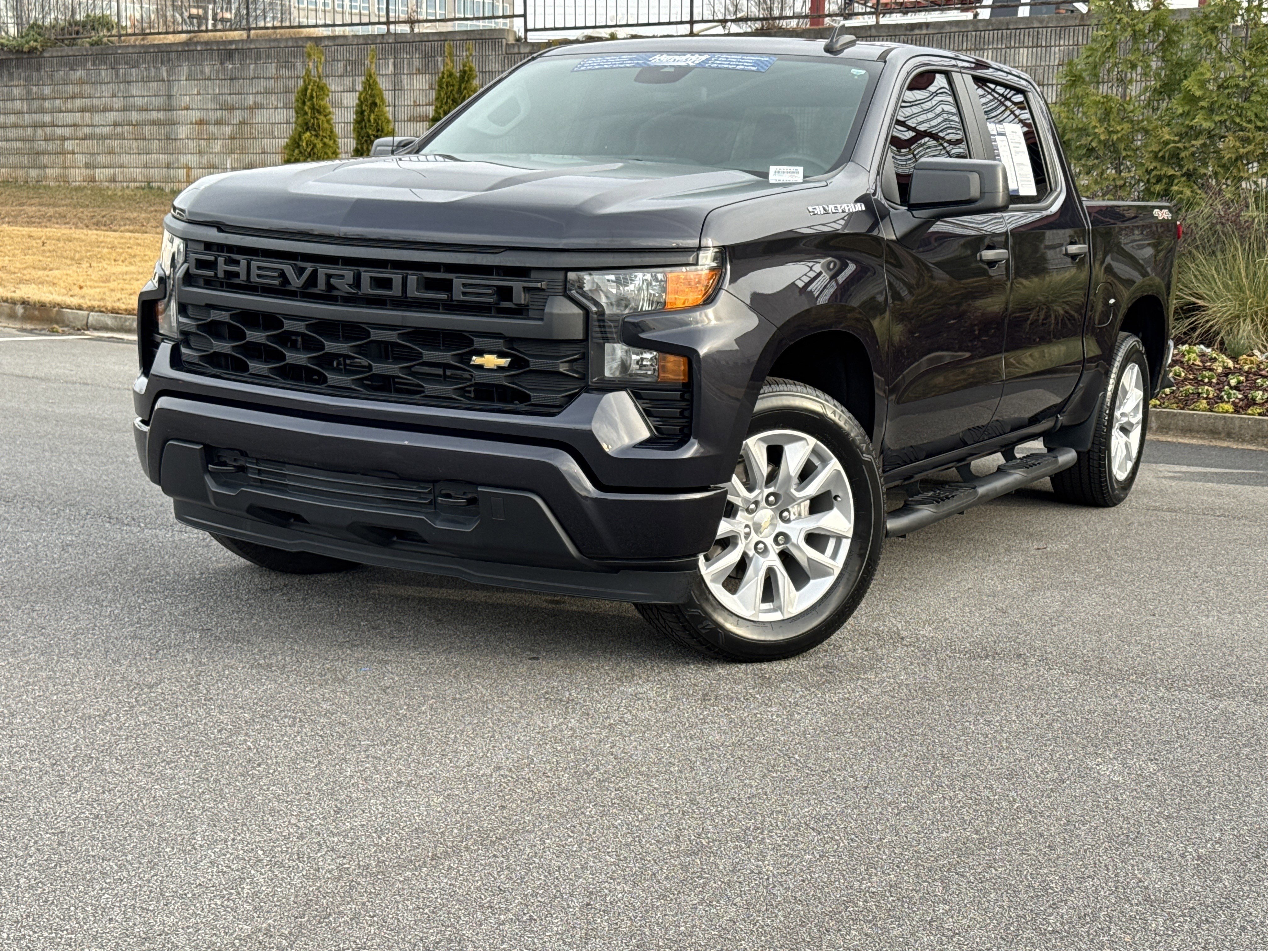 Used 2022 Chevrolet Silverado 1500 Custom image 5