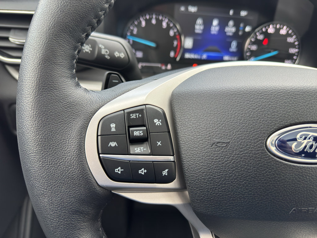 Used 2021 Ford Explorer XLT w/ XLT Sport Appearance Package image 24