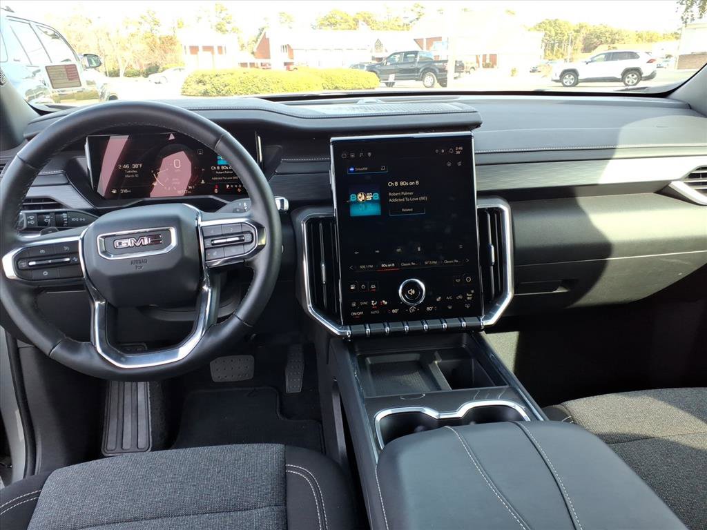 Used 2025 GMC Acadia Elevation image 12