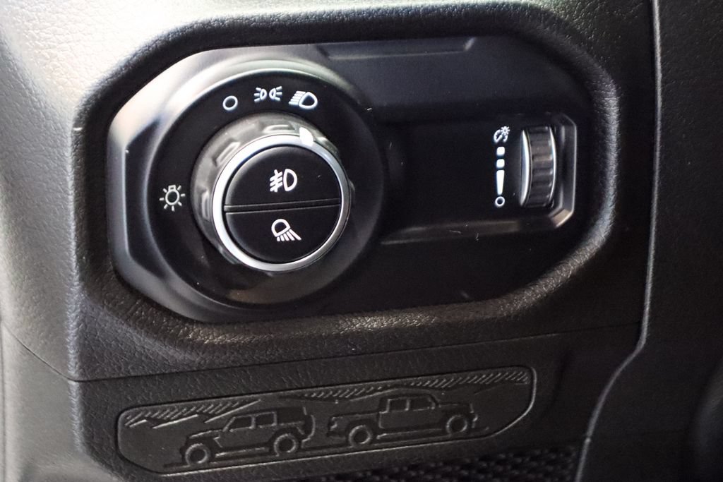 Used 2025 Jeep Gladiator Sport AWD/4WD image 20
