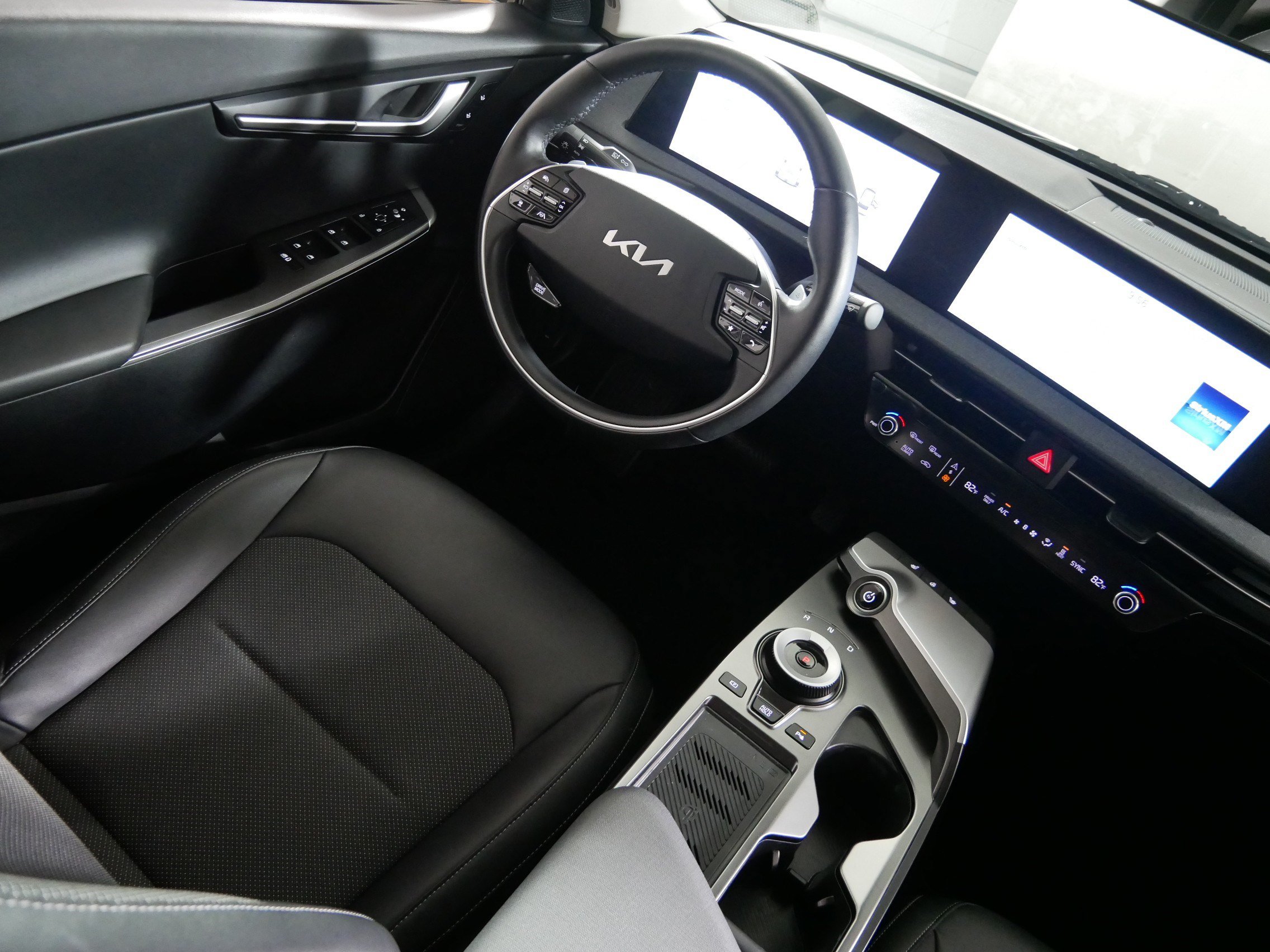 Used 2024 Kia EV6 Light AWD/4WD image 9