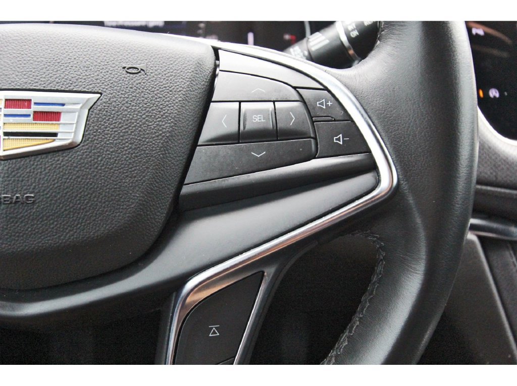 Used 2023 Cadillac XT5 Luxury FWD image 16