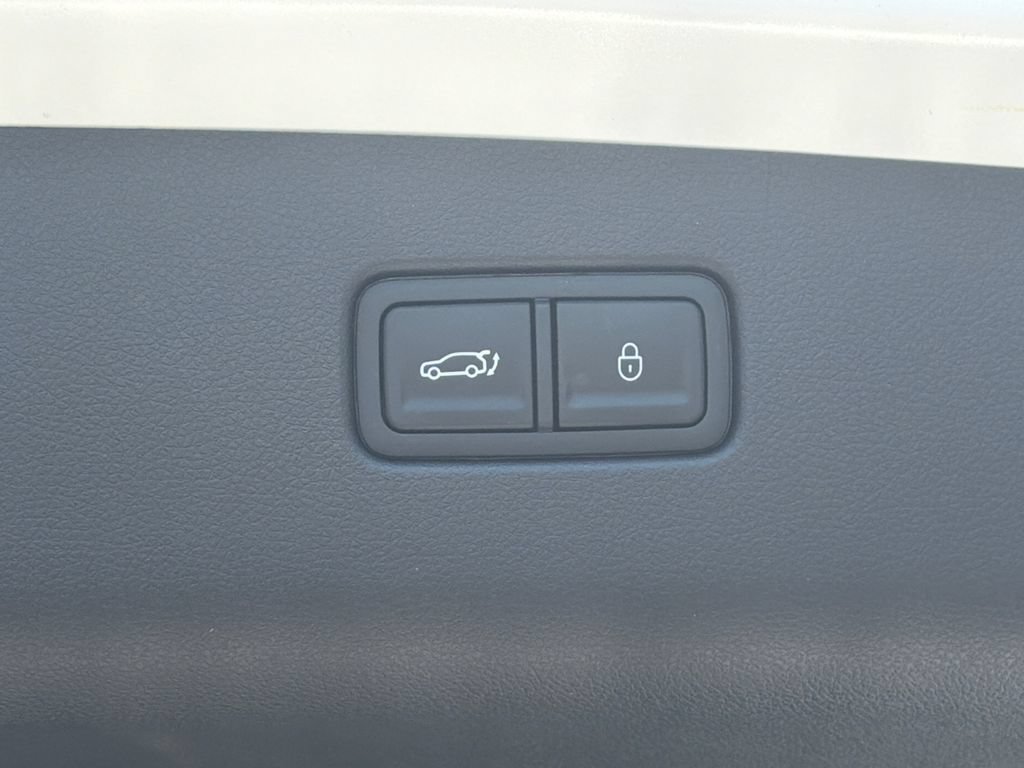 New 2027 Genesis GV70 2.5T Select AWD/4WD image 21
