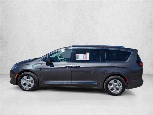 Used 2018 Chrysler Pacifica Touring-L image 9