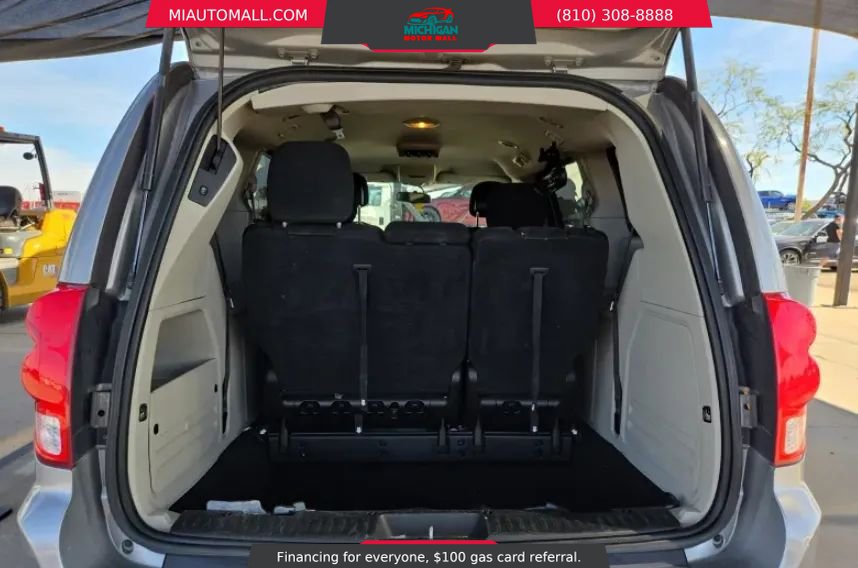 Used 2015 Dodge Grand Caravan SXT w/ UConnect Hands-Free Group image 7