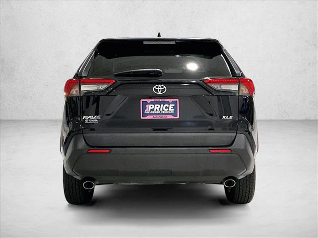Used 2022 Toyota RAV4 XLE w/ Convenience Package FWD video 4