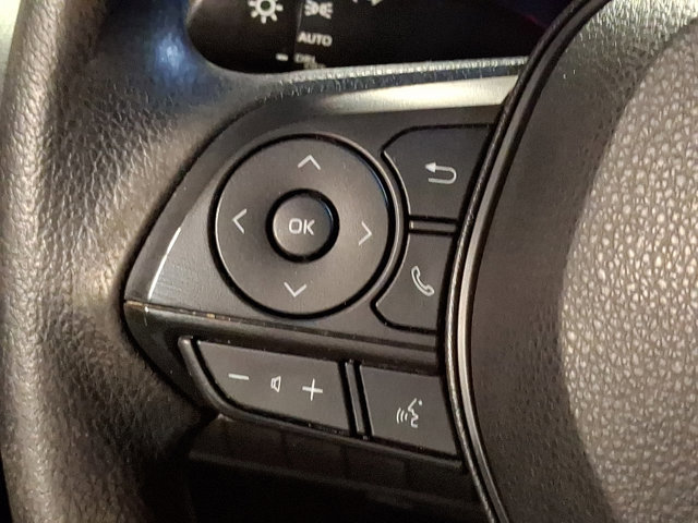 Used 2022 Toyota Corolla LE FWD image 21