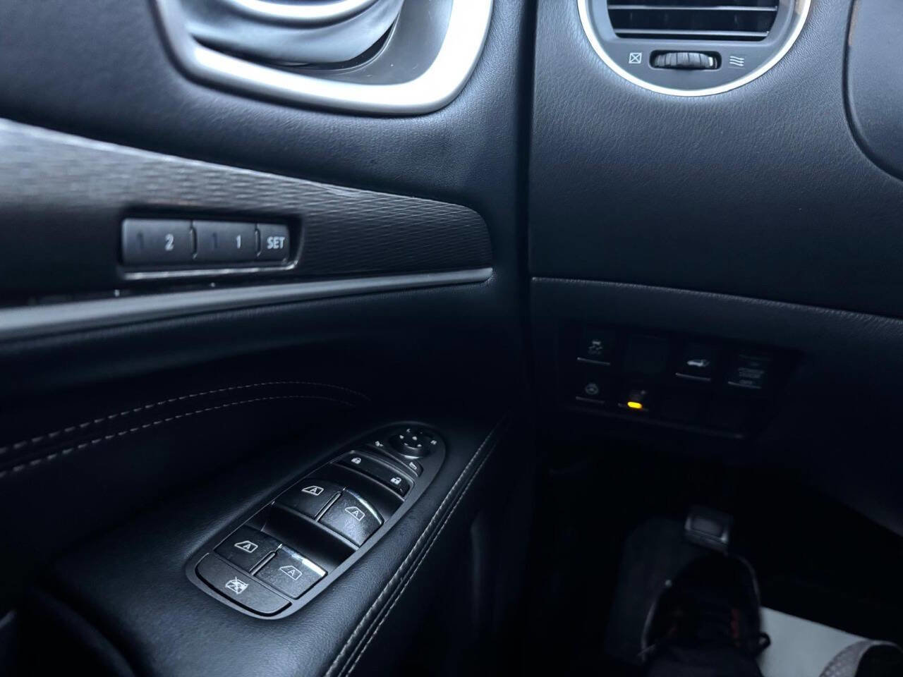 Used 2017 INFINITI QX60 Base AWD 4dr SUV w/ Premium Plus Package image 44