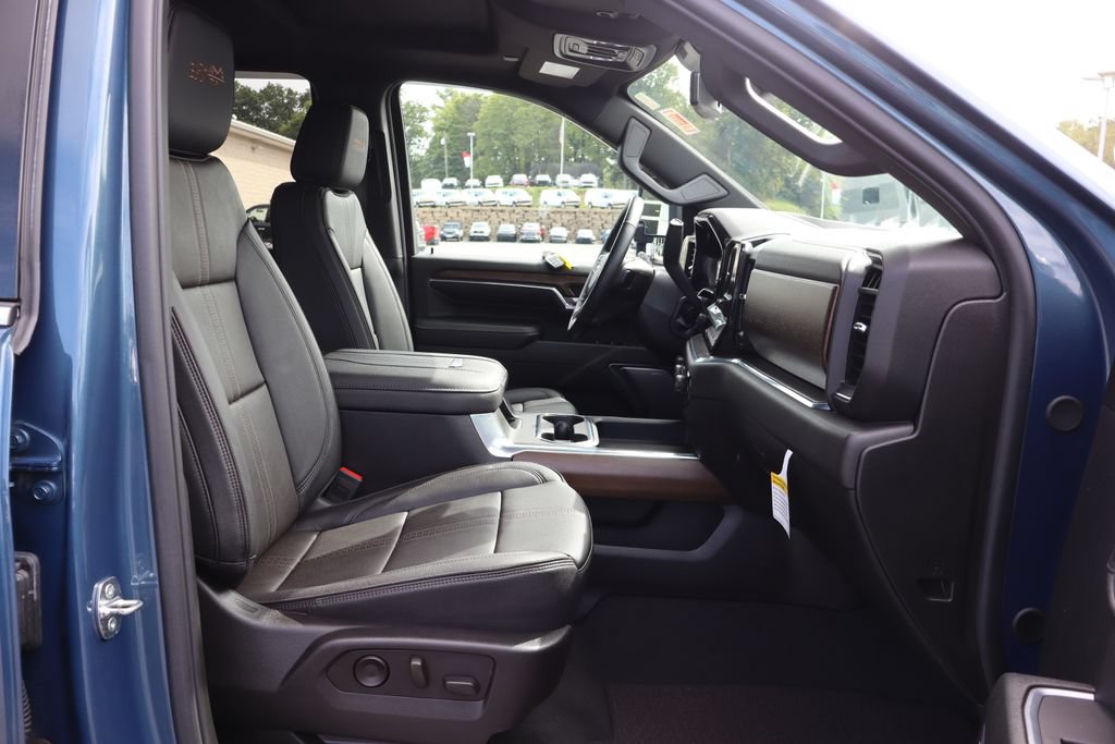 Used 2024 Chevrolet Silverado 2500 High Country w/ Z71 Off-Road Package AWD/4WD image 19
