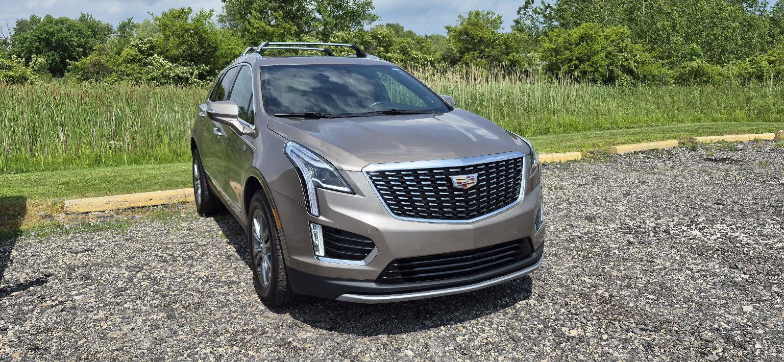 Certified 2023 Cadillac XT5 Premium Luxury AWD/4WD image 2