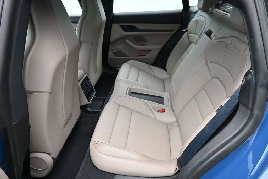 Certified 2022 Porsche Taycan 4S AWD/4WD image 7