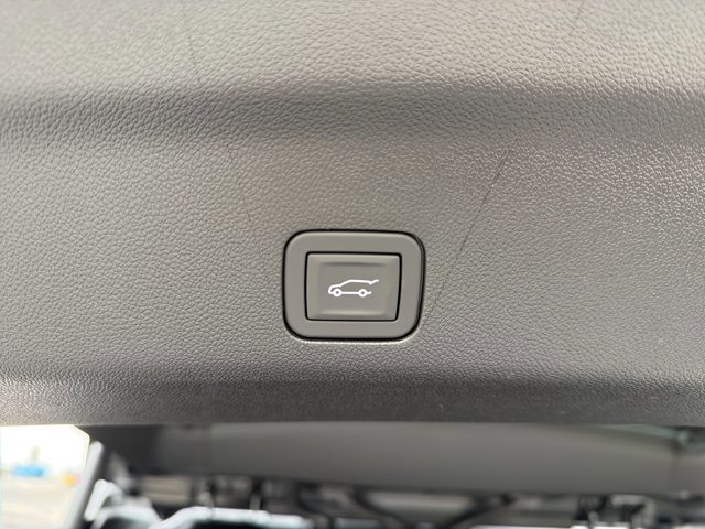 New 2026 Cadillac Escalade ESV Luxury w/ Touring Package image 30