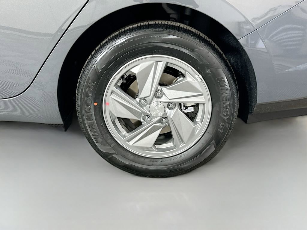 New 2026 Hyundai Elantra SE w/ Cargo Package FWD image 21