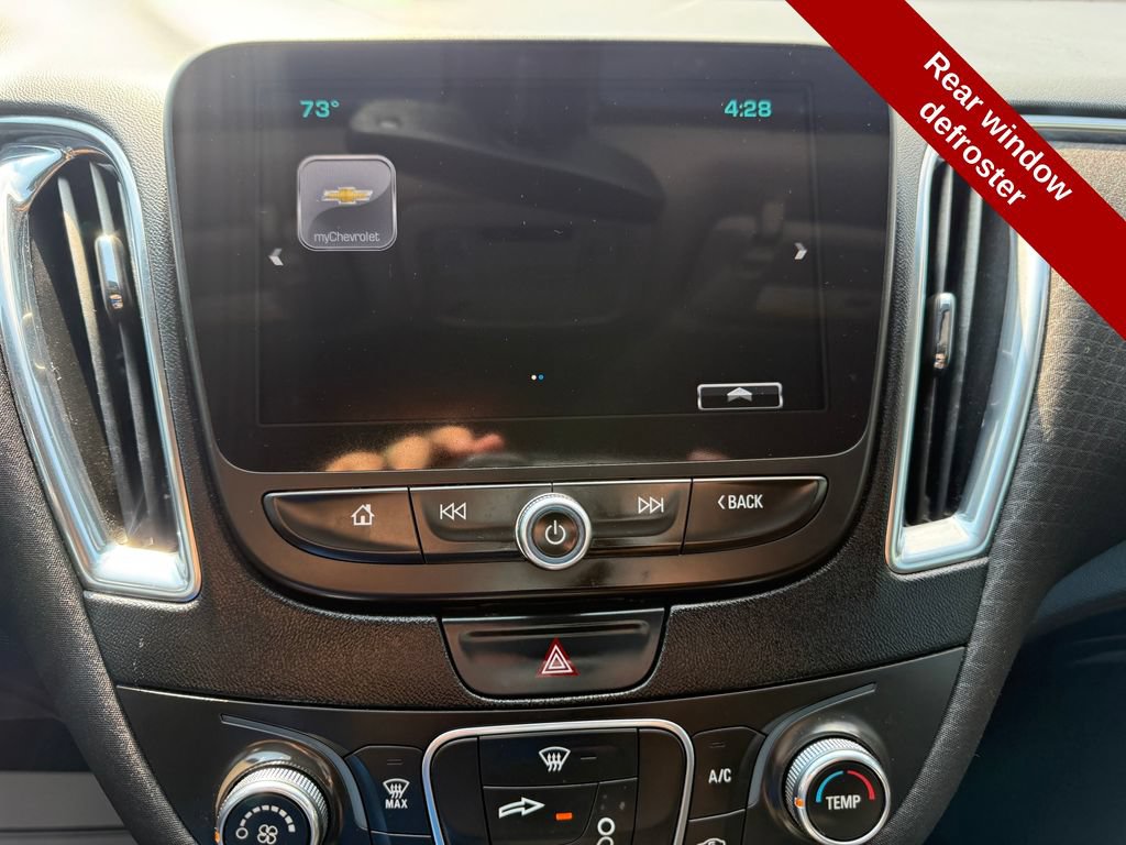 Used 2018 Chevrolet Malibu LT FWD image 24
