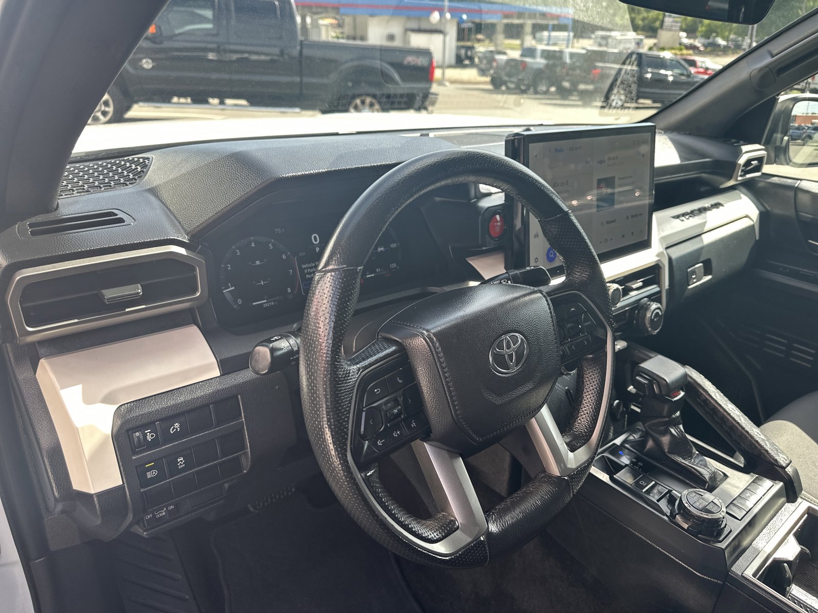 Used 2024 Toyota Tacoma TRD Off-Road AWD/4WD image 15