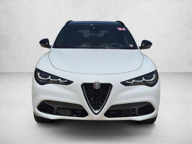 Used 2024 Alfa Romeo Stelvio Ti w/ Active Assist Plus Package AWD/4WD image 2