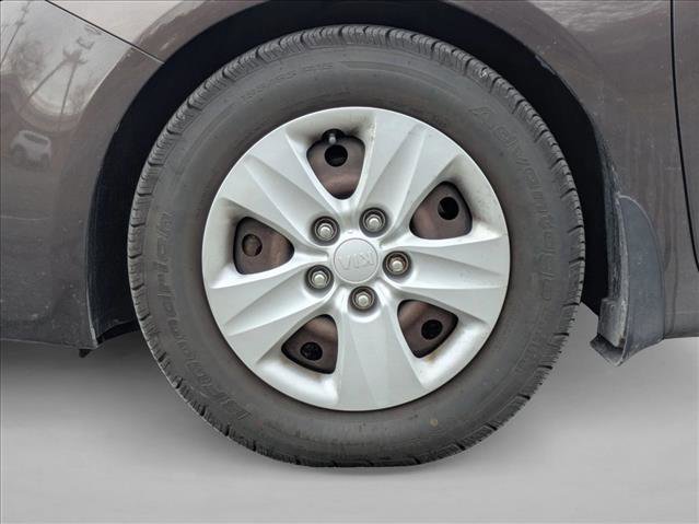 Used 2017 Kia Forte LX w/ LX Popular Package image 9