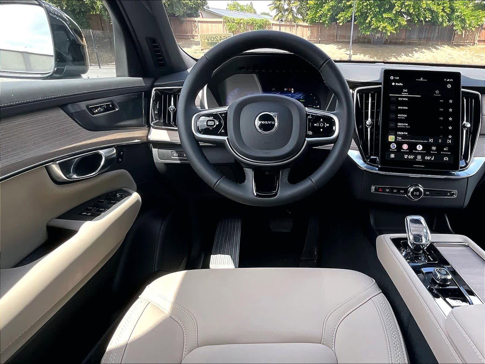 New 2026 Volvo XC90 T8 Plus w/ Protection Package AWD/4WD image 15