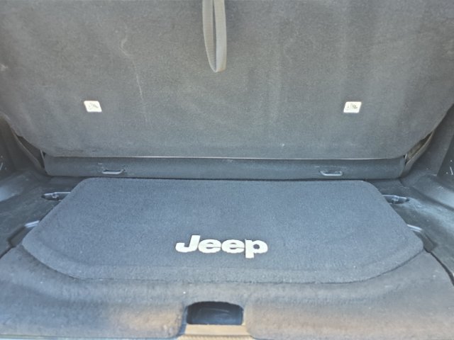 Used 2015 Jeep Wrangler Sport w/ Quick Order Package 24S AWD/4WD image 28