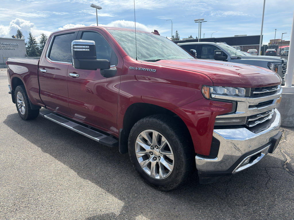 Used 2020 Chevrolet Silverado 1500 LTZ w/ LTZ Premium Package AWD/4WD image 4