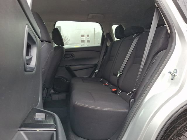 Used 2024 Nissan Rogue S image 10