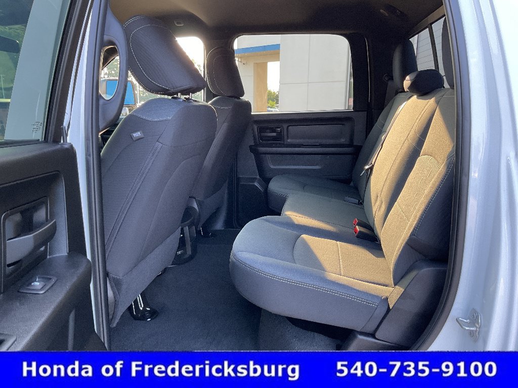 Used 2024 RAM 2500 Tradesman w/ Chrome Appearance Group AWD/4WD image 22