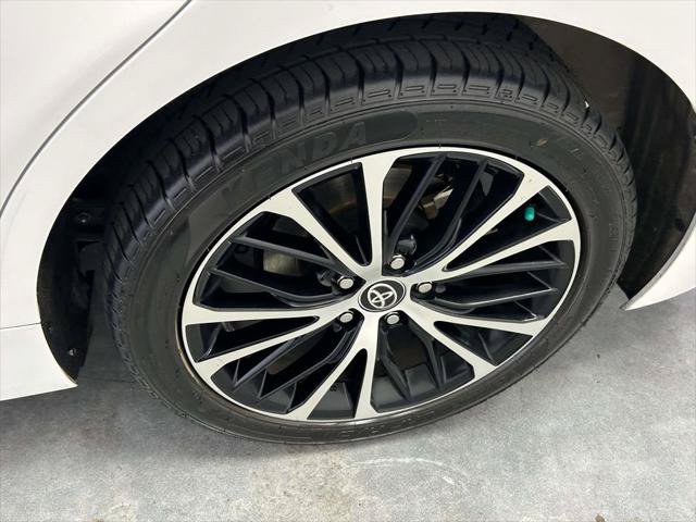 Certified 2020 Toyota Camry SE FWD image 9